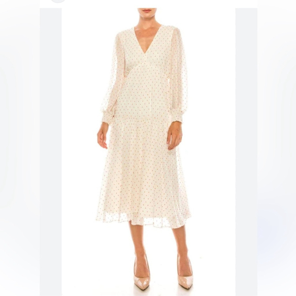 Gabby Skye Dresses & Skirts - Gabby Skye Cream Dress tan Swiss dots elastic waist back closure size 12 flowy